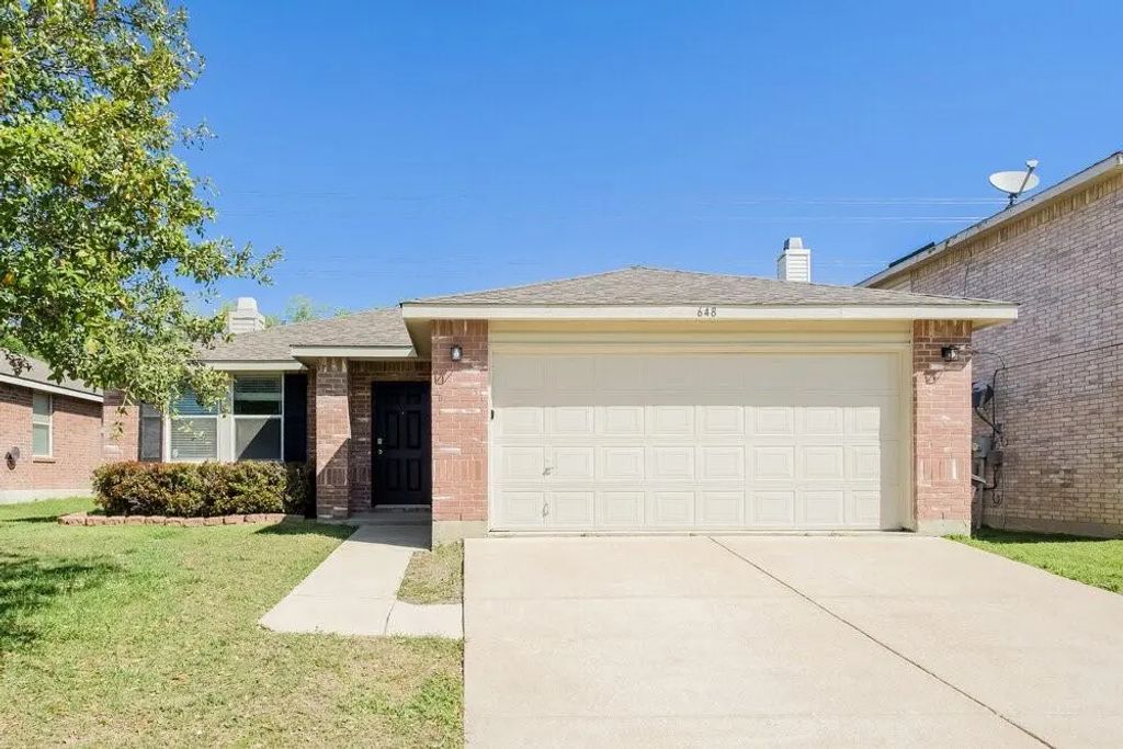 648 Granite Ridge Drive, Fort Worth