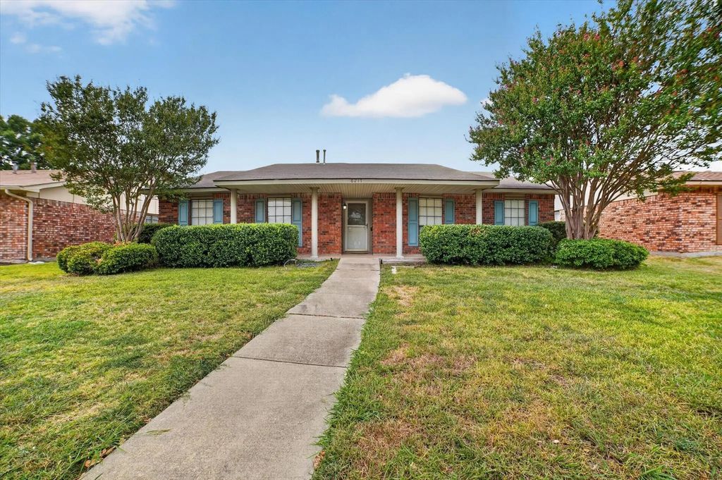 6217 Fallbrook Drive, Garland