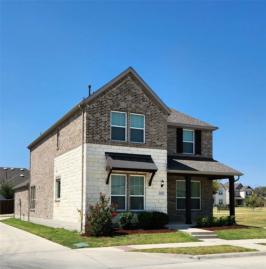 8715 Royal Star Road, Rowlett