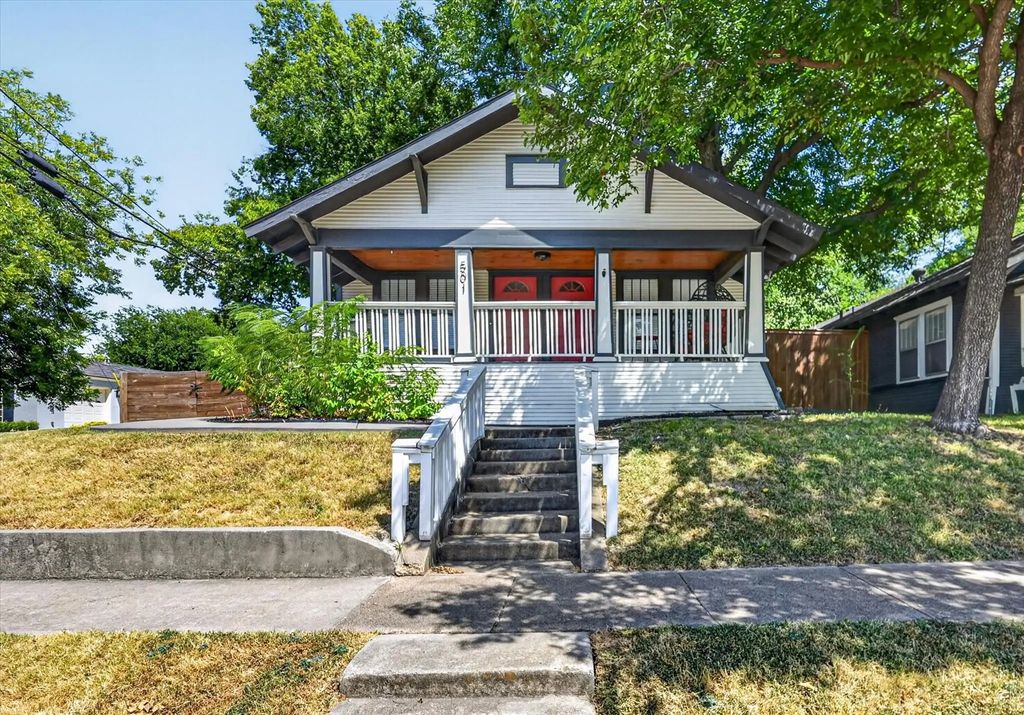501 S Tennessee Street, McKinney