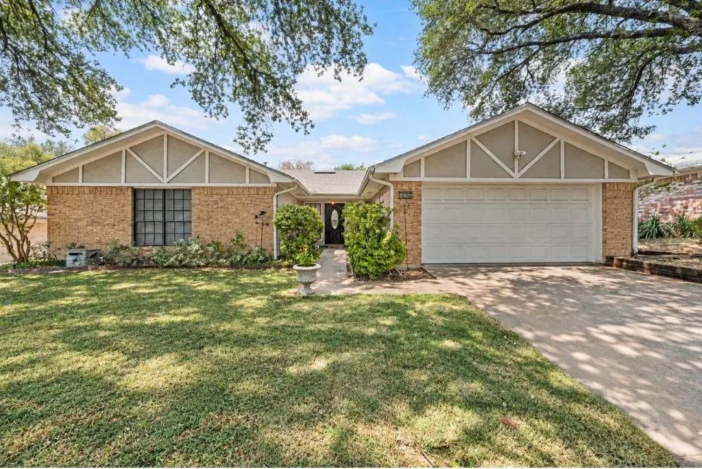 406 Ocampo Court, Waco
