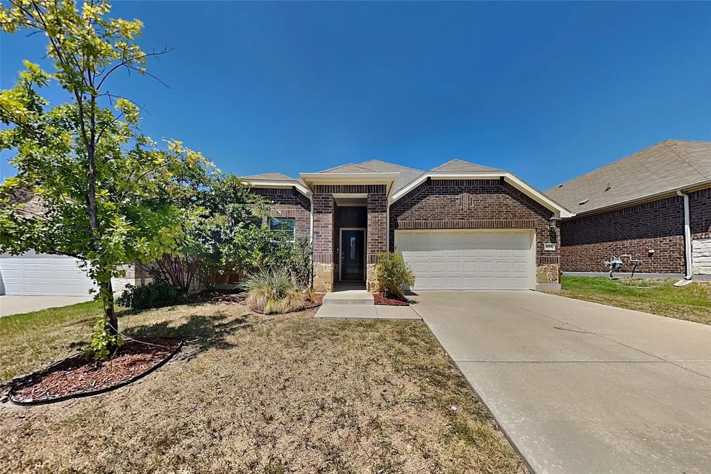 275 Sunshine Lane, Lavon