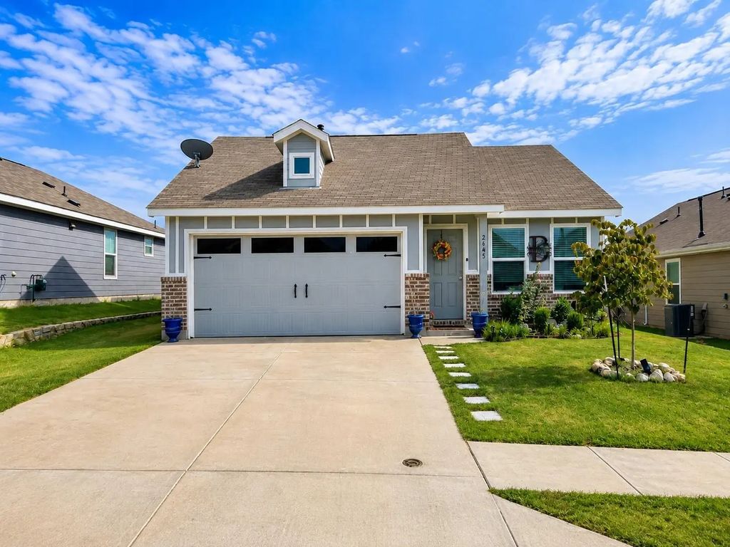 2645 Starwater Drive, Fort Worth