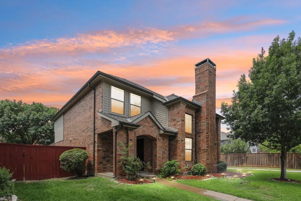 719 Woodlake Drive, Coppell
