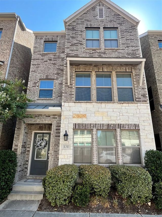 131 Peach Orchard Lane, Euless