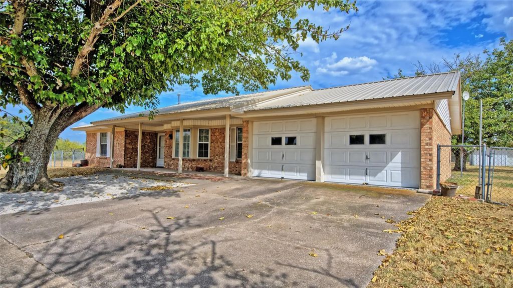 437 Jakes Road, Bowie