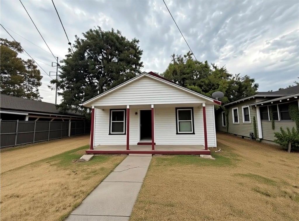 2738 Lawrence Street, Dallas