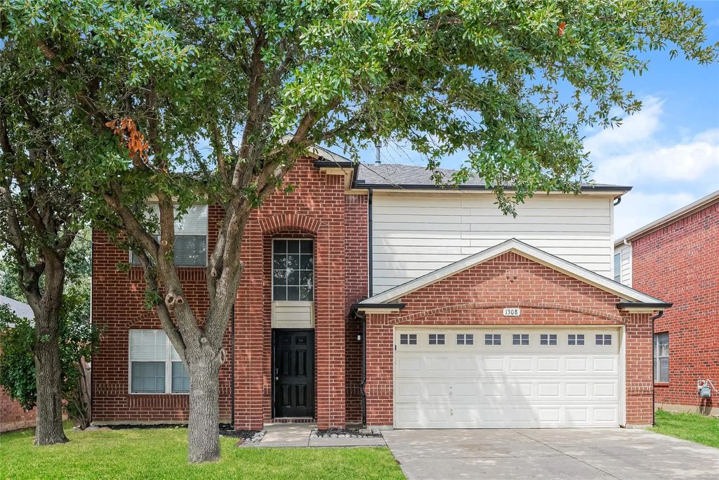 1308 Stetson Trail, Saginaw