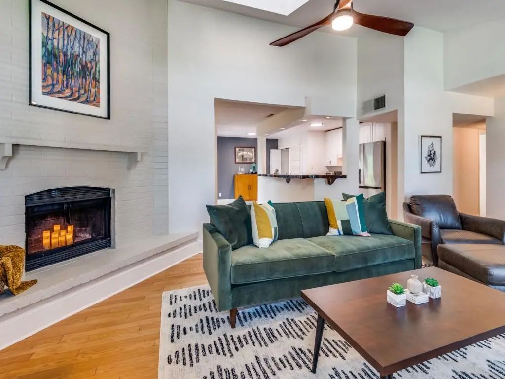 305 Westover Drive, Euless