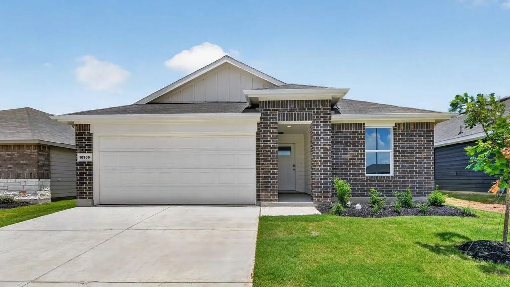 119 Mach Way, Mineral Wells