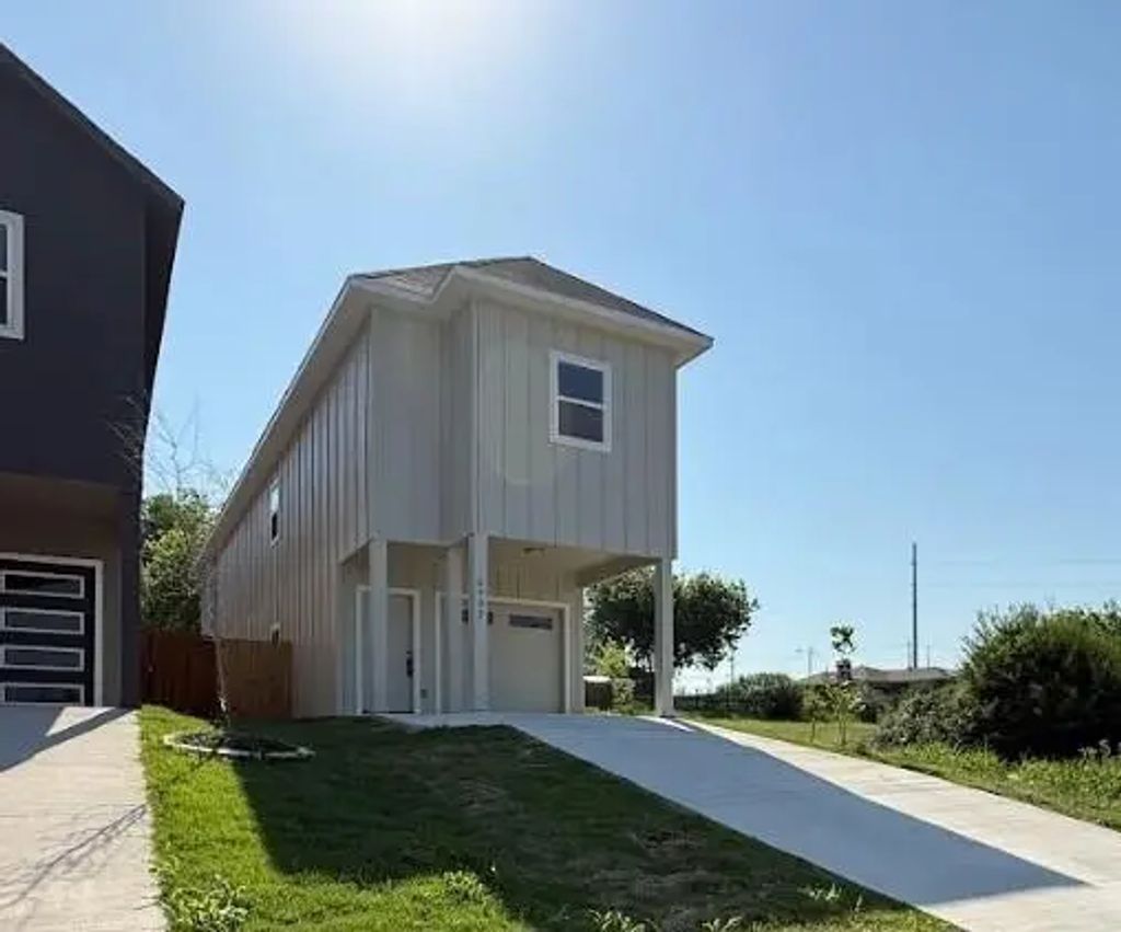 6702 S Lancaster Road, Dallas