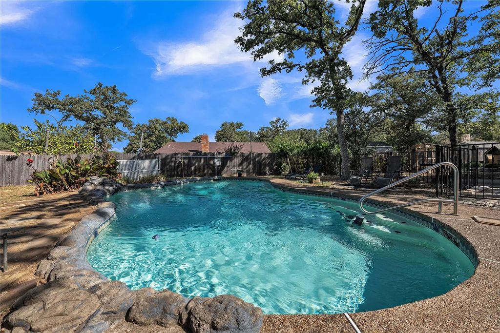 5511 Marshfield Court, Arlington