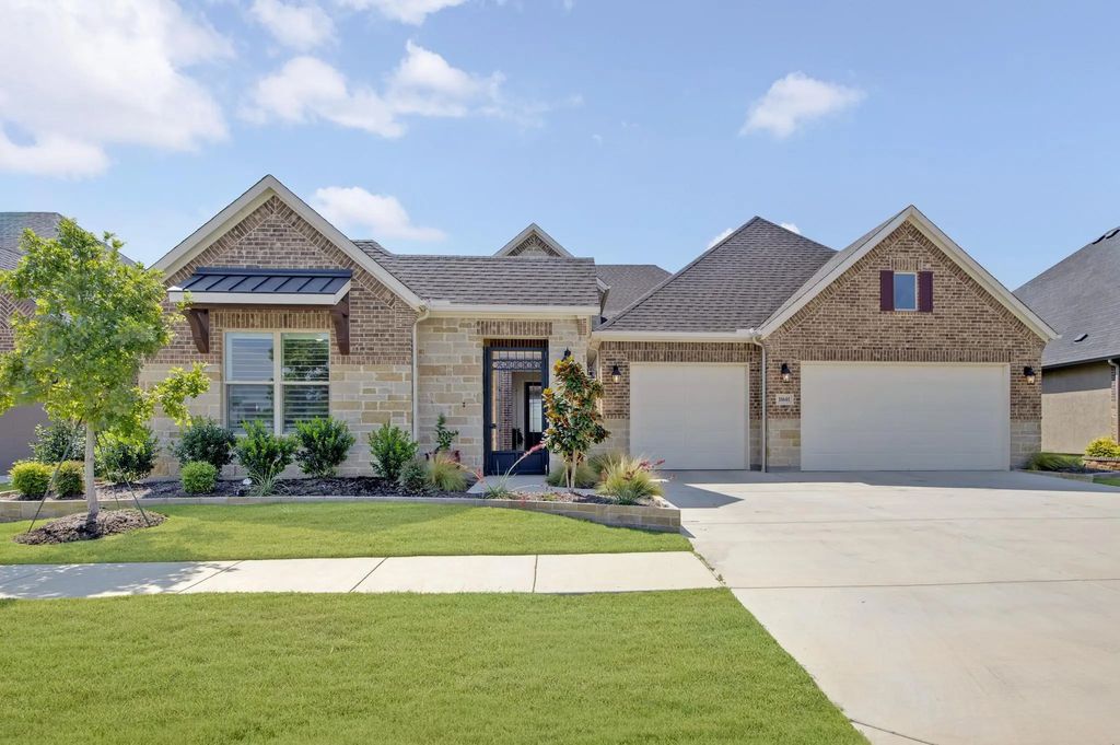 10601 Drinkwater Drive, Denton