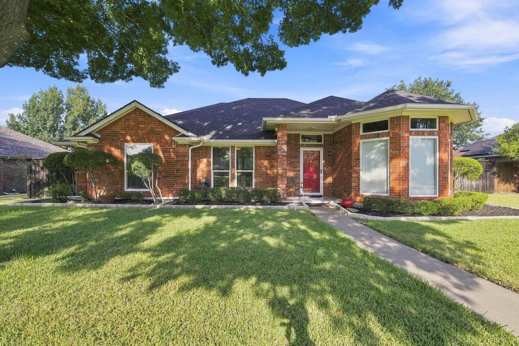 214 Barbara Way, Red Oak