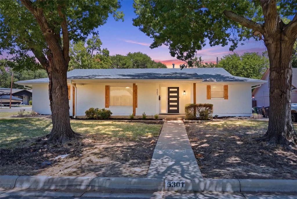 5301 Rutland Avenue, Fort Worth