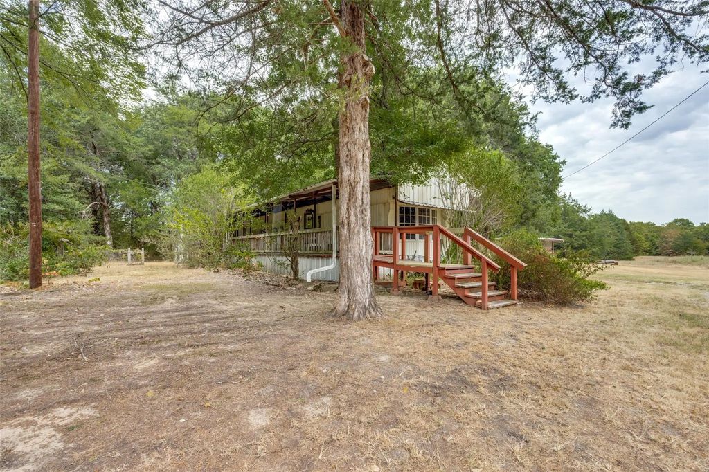 1842 County Road 1105, Ravenna