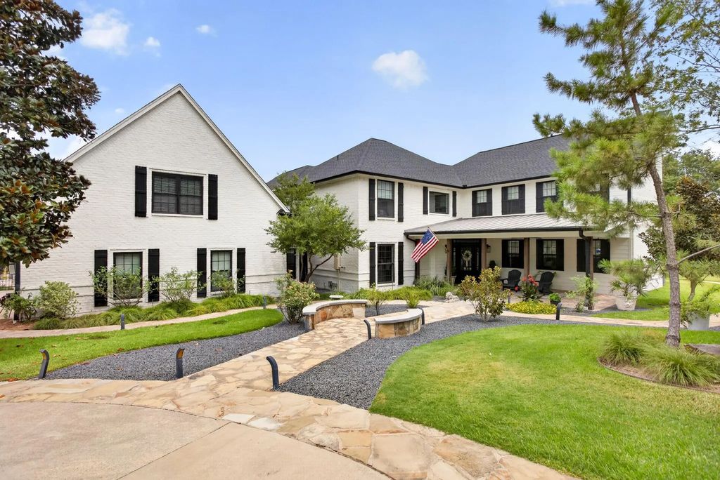 6400 Lake Oaks Circle, Fort Worth