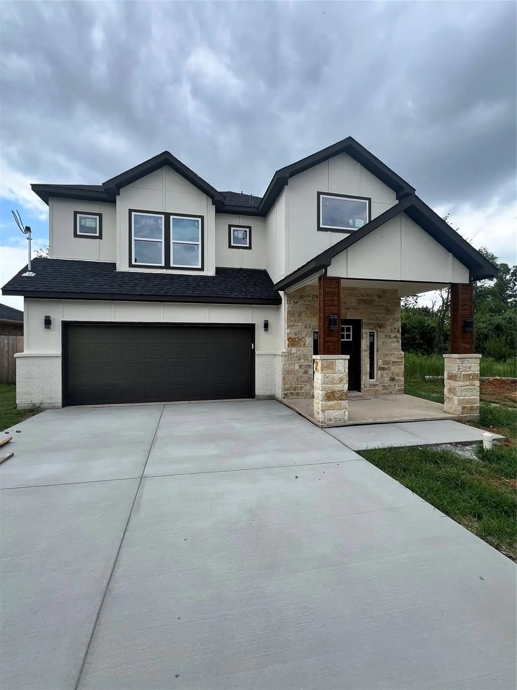 210 Mineral Wells Street B, Terrell