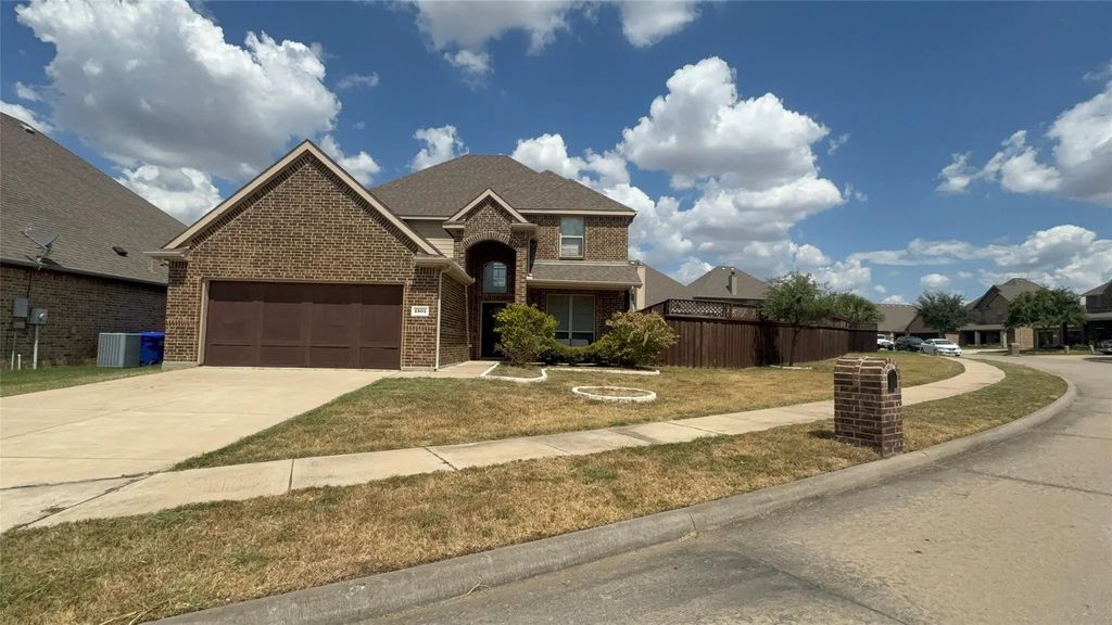 2501 Sabine Circle, Royse City