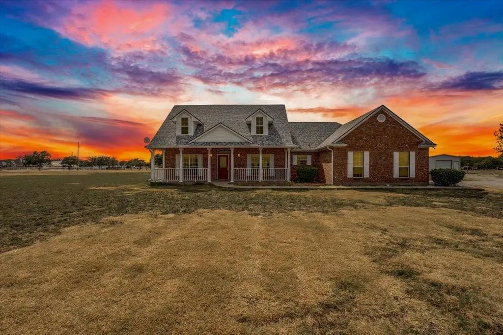 1281 Fm 151, Trenton