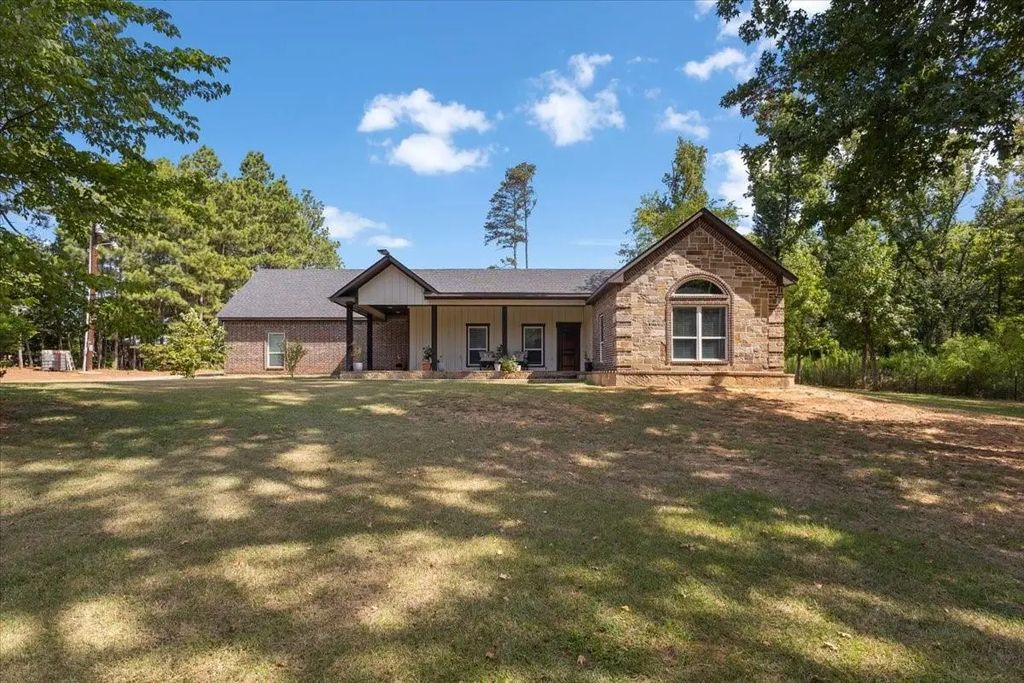 16136 County Road 1134=, Tyler