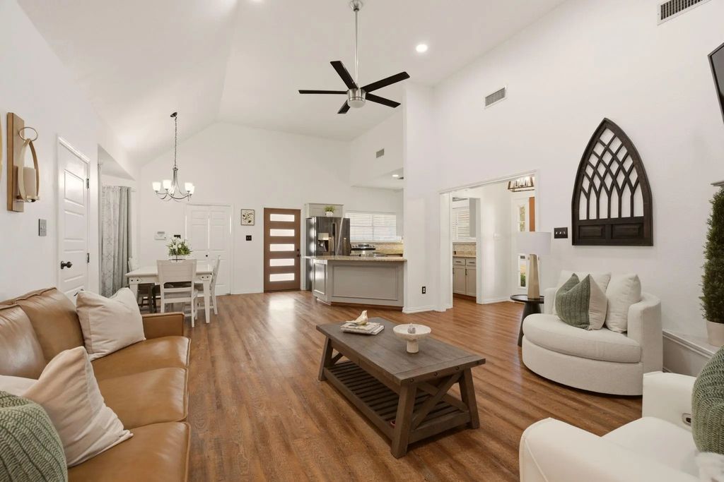 355 County Road 4225, Bonham