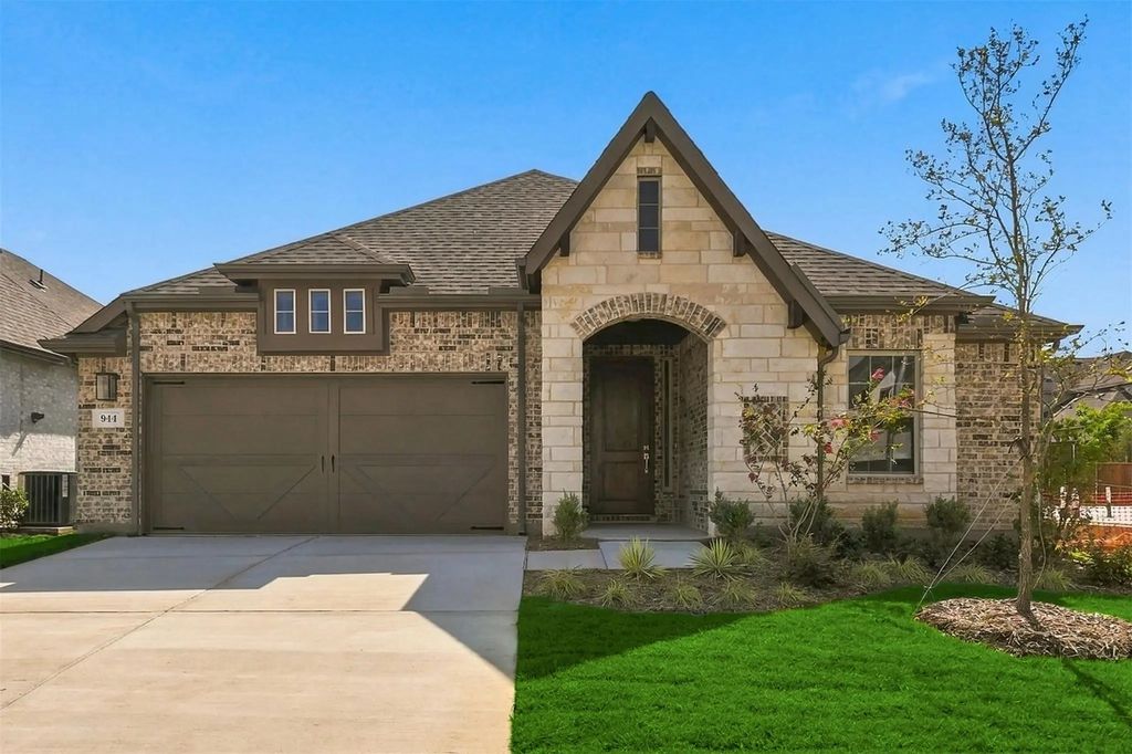 944 Alberta Spruce Road, Fort Worth