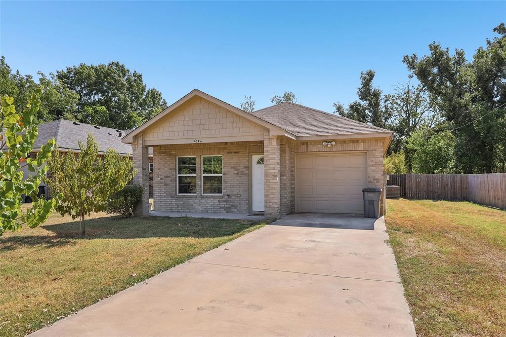 909 S Frances Street A, Terrell