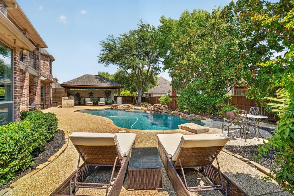 4816 Pack Saddle Way, Flower Mound