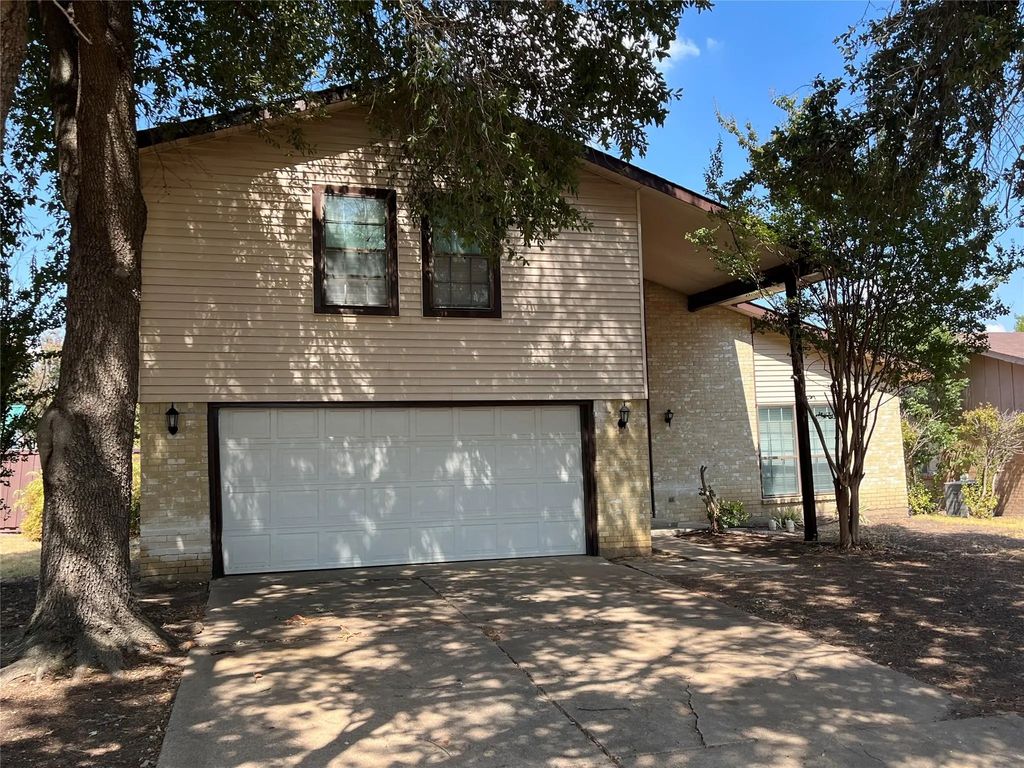 1707 Aurora Drive, Richardson