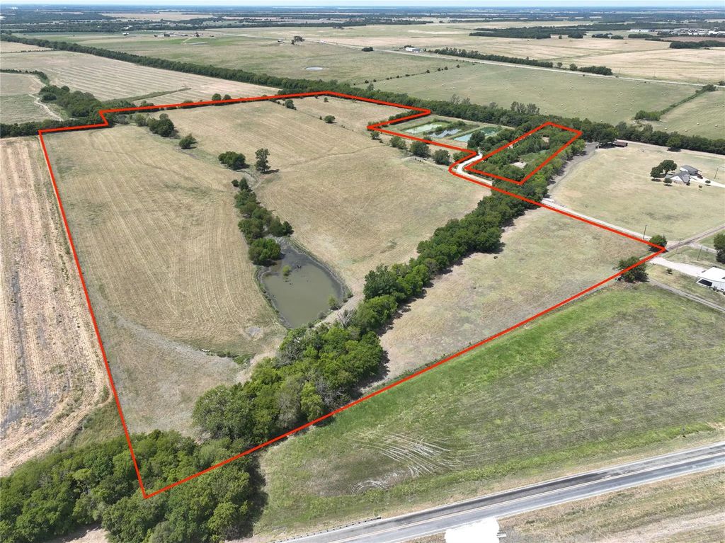 Tbd County Road 26701, Petty