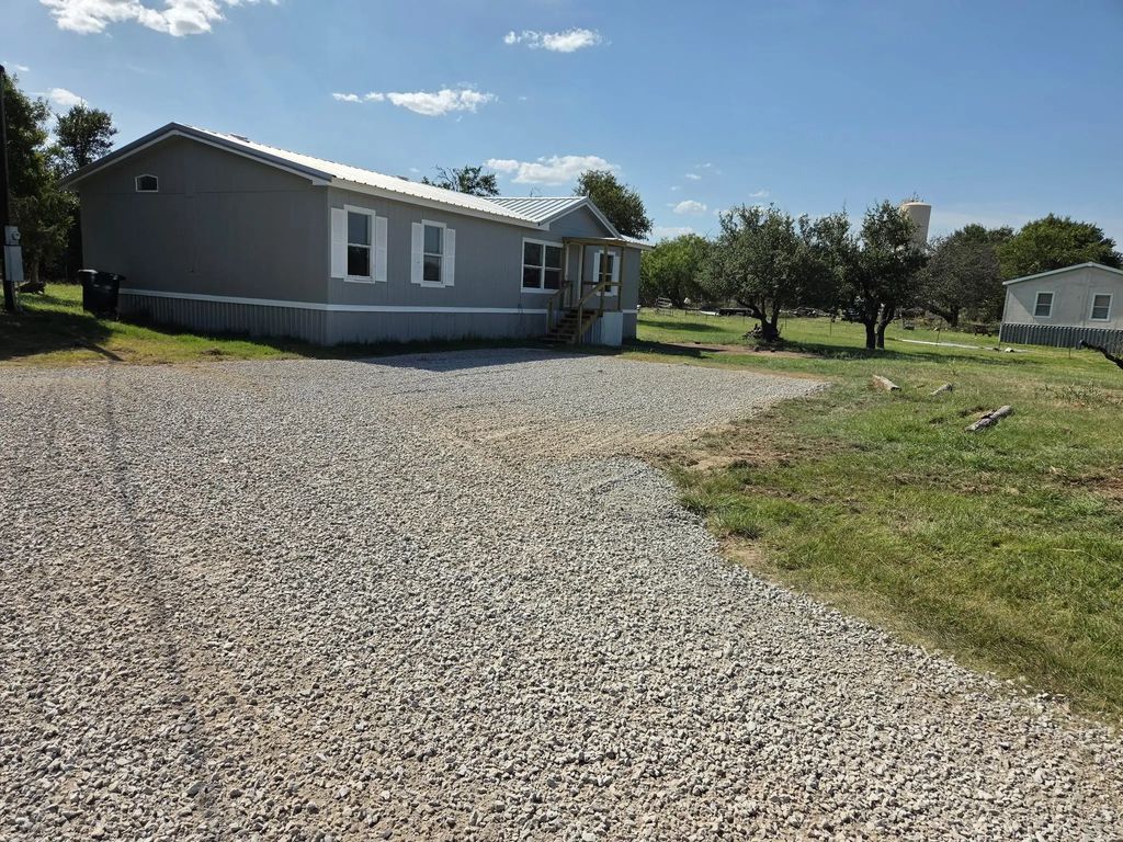 143 Summit Ridge Lane, Springtown