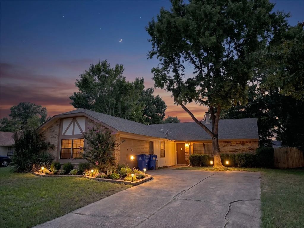 602 Sw Heritage Hill Drive, Forney