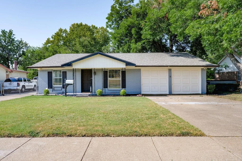 202 E Kenwood Drive, Garland