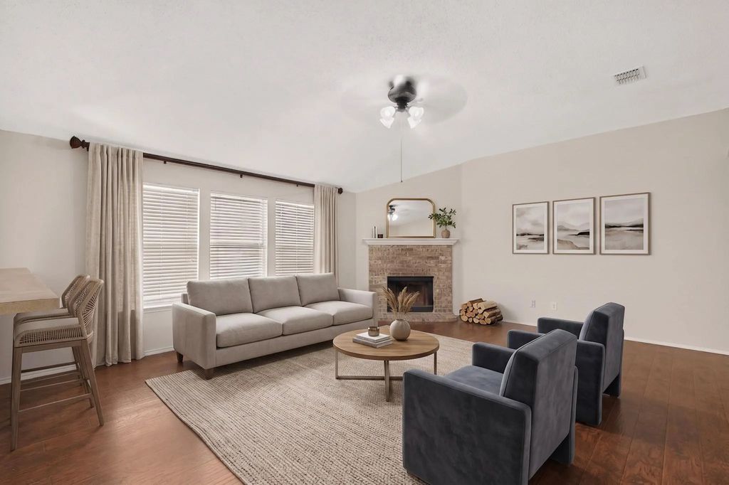 1629 Thornhill Lane, Little Elm