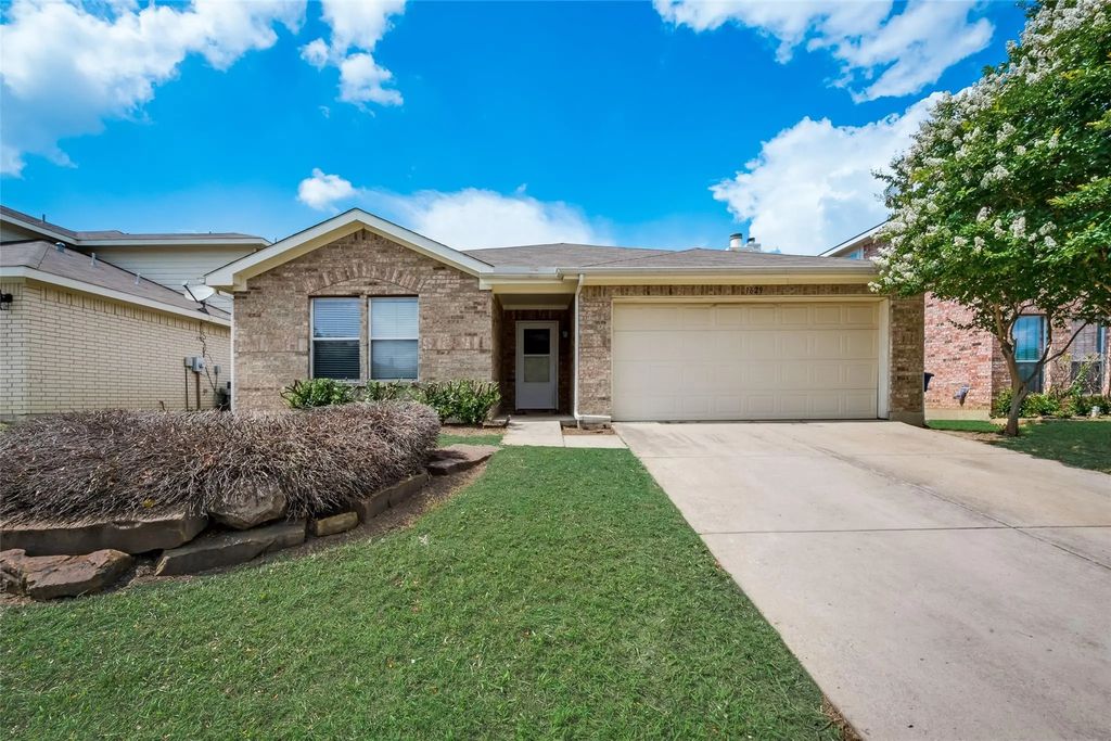 1629 Thornhill Lane, Little Elm
