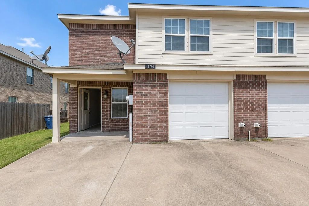 1109 Parkway Trail, Princeton