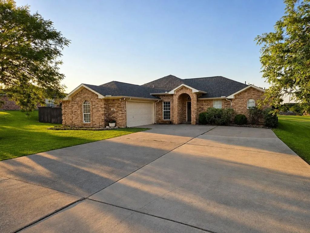 105 Hillside Drive, Celina