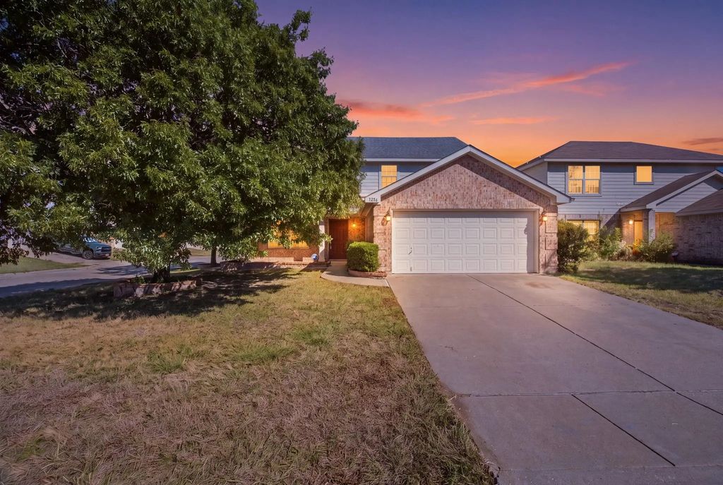 9856 Parkmere Drive, Fort Worth