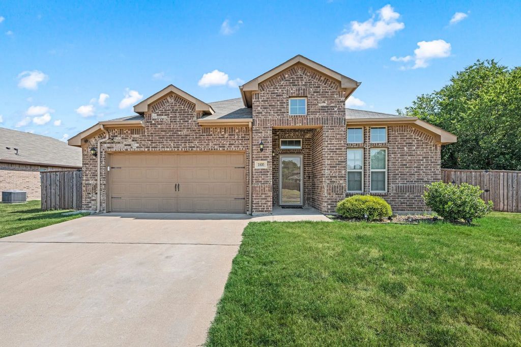 1800 Kings Cross Drive, Lancaster