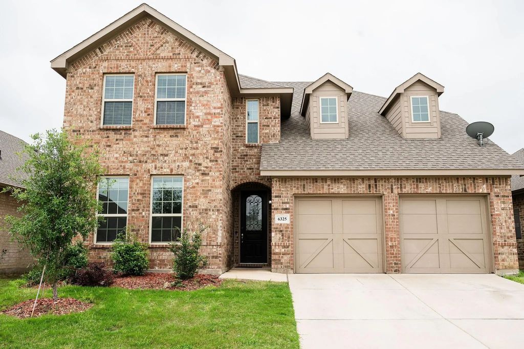 6325 Longhorn Herd Lane, Fort Worth