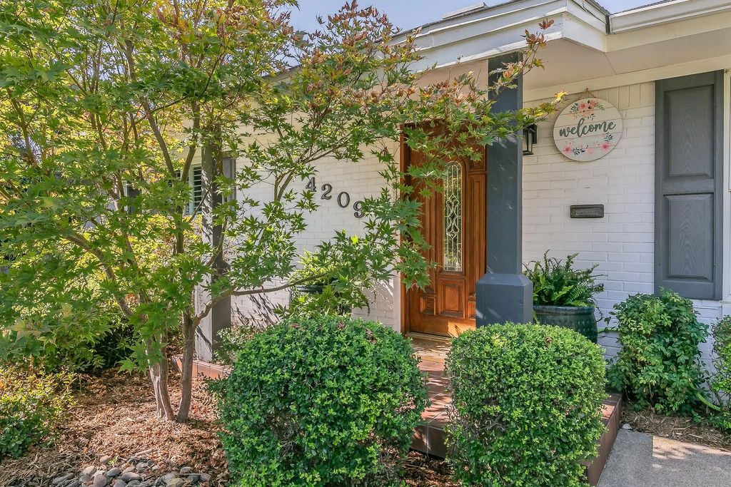 4209 Bilglade Road, Fort Worth