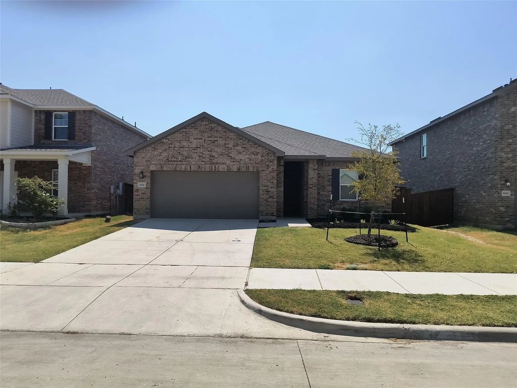 1816 Pueblo Street, Forney
