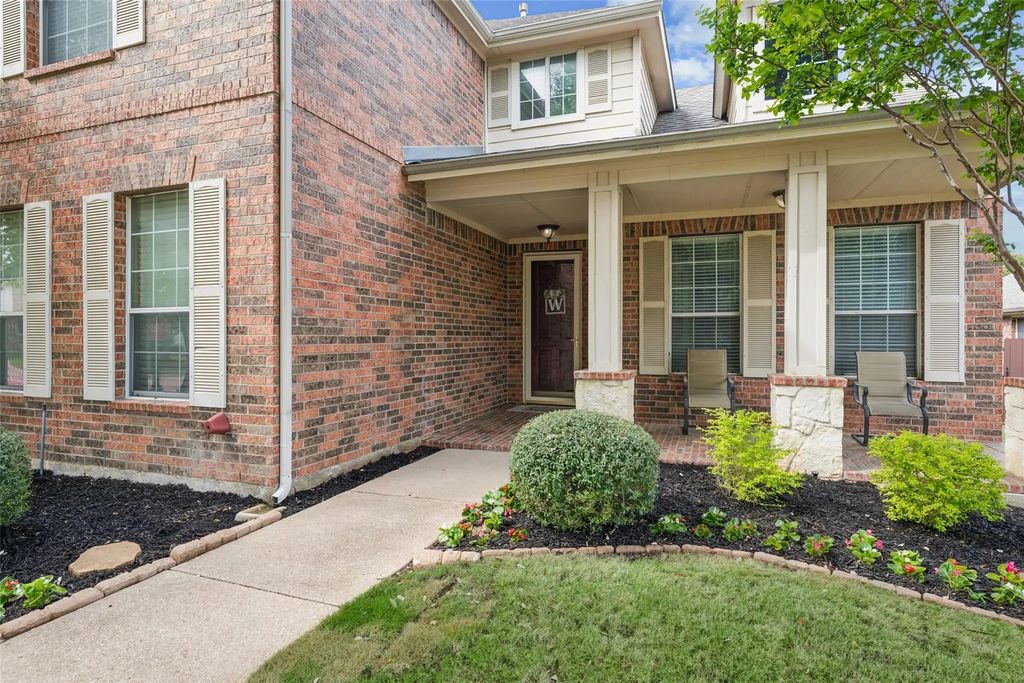 1301 Bramble Lane, Mansfield