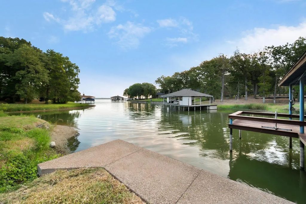 172 Caddo Trail, Corsicana