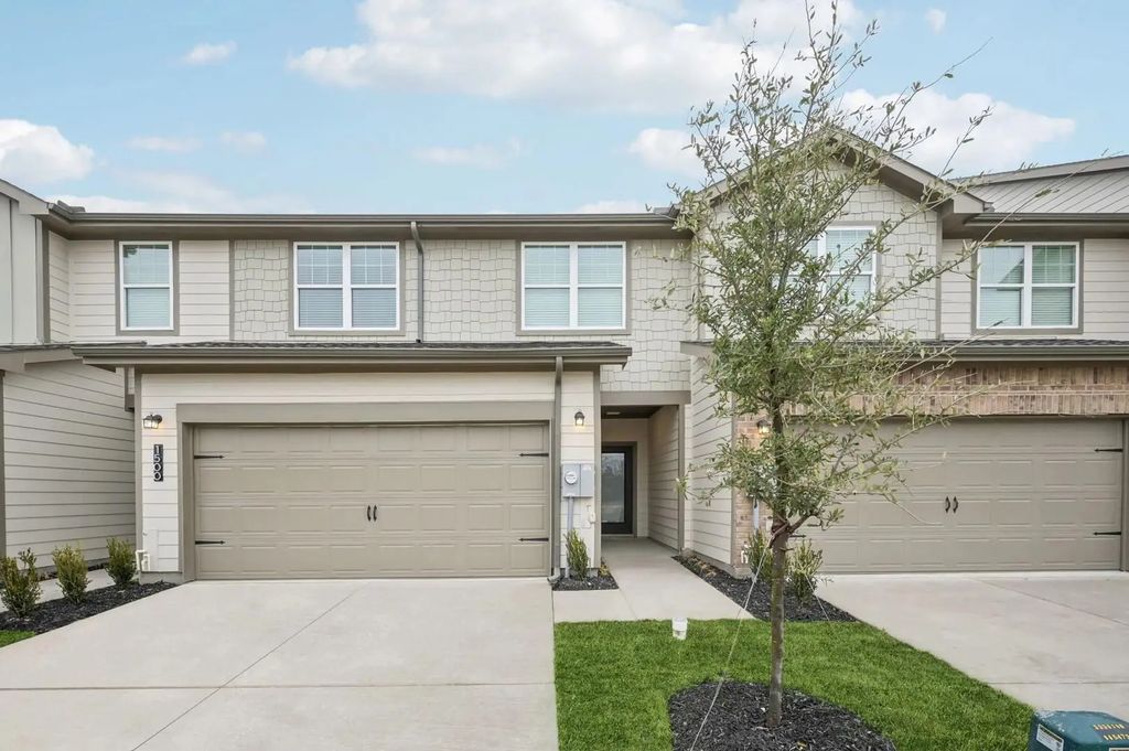 936 Penrose Drive, Cedar Hill