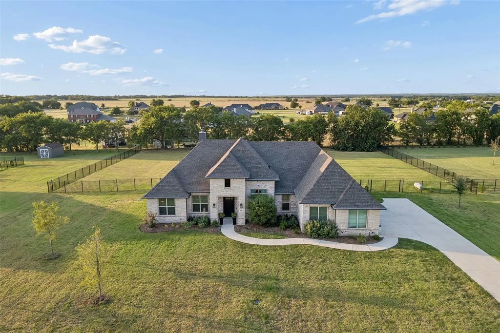 330 Waterview Drive, Gunter