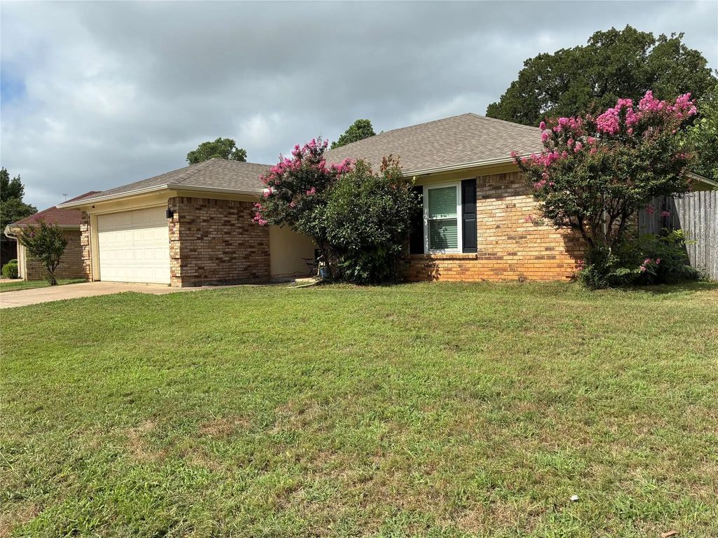 5100 Eagle Nest Drive, Arlington