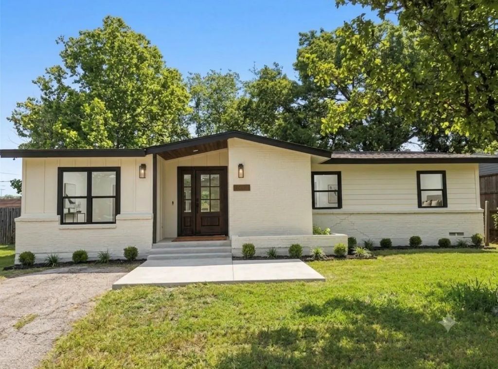 2305 Lockhart Avenue, Dallas