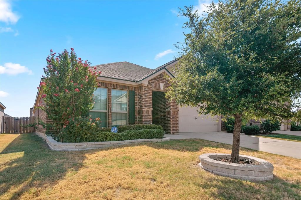 175 Aster Drive, Sanger